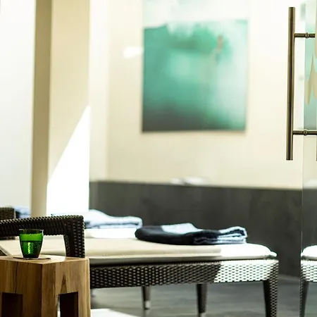 ホテル Nixe Boutiquehotel & ビンツ