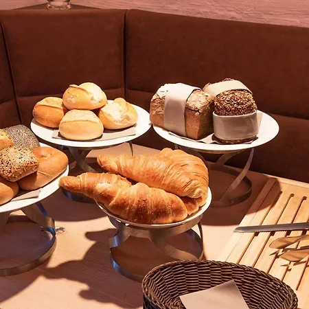 Nixe Boutiquehotel & 4* ビンツ